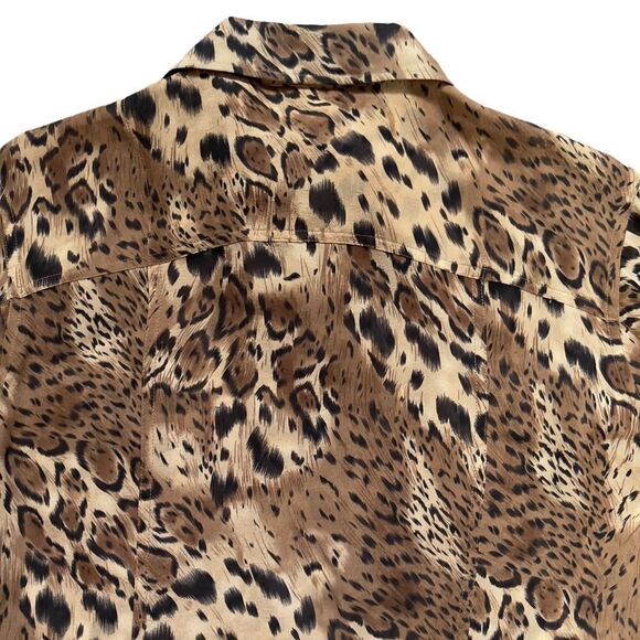 Chico’s Animal Print 💯% Silk Top Sz 1 (M) - Picture 4 of 15